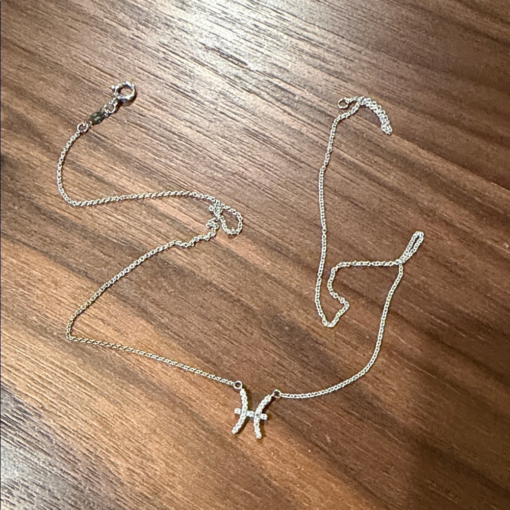 Miki and Jane White Gold Pisces ♓️ Zodiac Necklace with diamonds - Picture 3 of 8